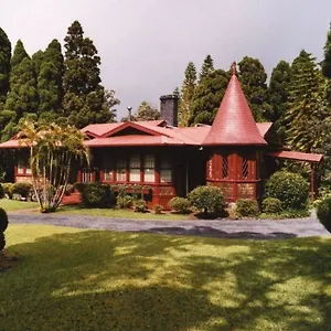 Village Estates Couette-café